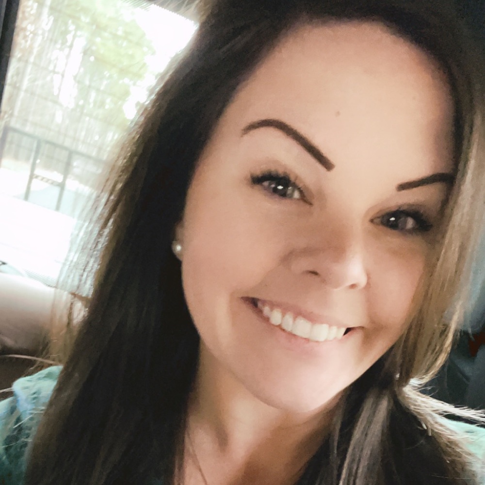Meet your Posher, Courtney